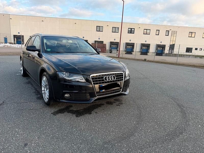 Gebraucht Audi A4 143 PS (105 kW) 2012 Schwarz Kombi
