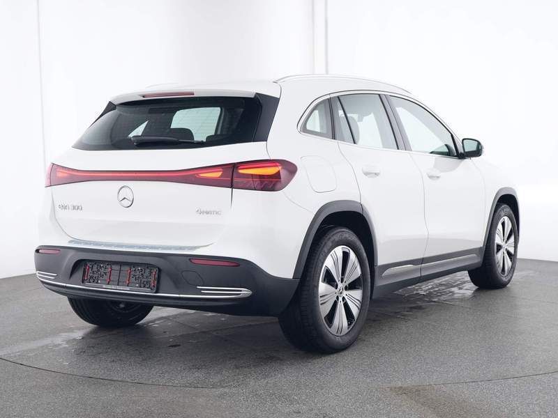Gebraucht Mercedes EQA300 Progressive 167 kW (228 PS) 2024 Weiss unilack polarweiss SUV