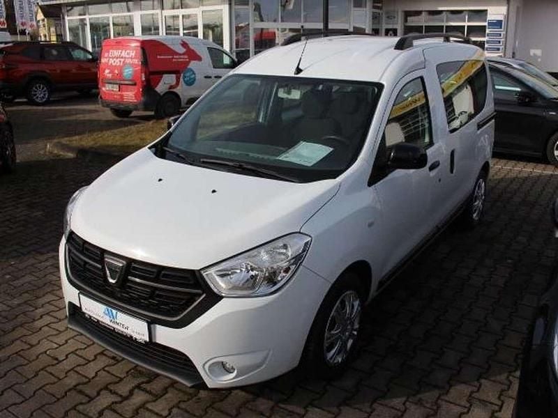 Gebraucht Dacia Dokker Comfort 131 PS (96 kW) 2020 Arktisweiß Van / Kleinbus