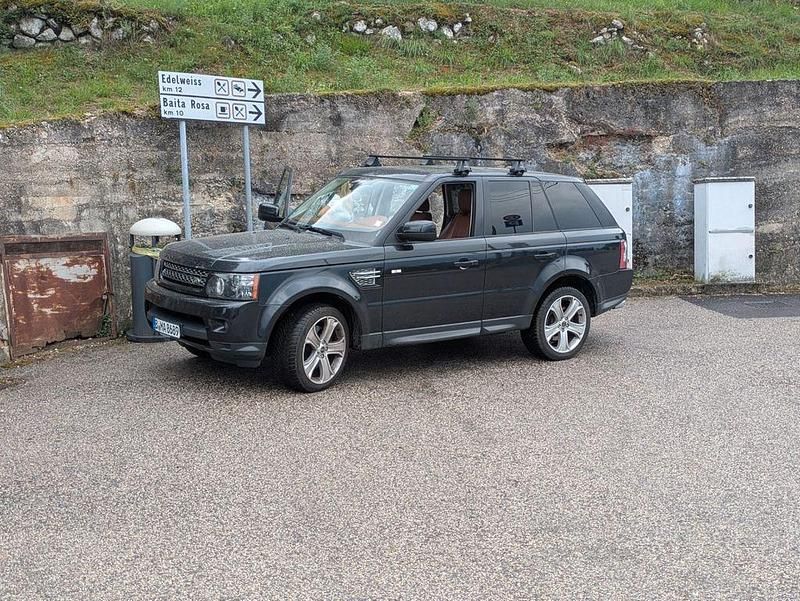 Schwarz Gebraucht 2011 Land Rover Range Rover Sport HSE SUV | 12.000 € (Etwas zu teuer) - Bild 1/4
