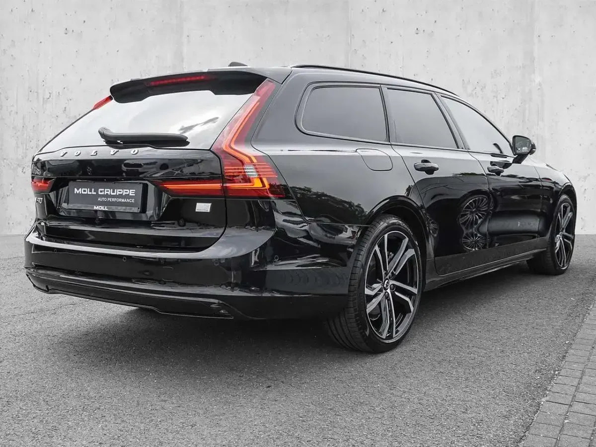 Gebraucht Volvo V90 Ultimate 310 PS (228 kW) 2023 Schwarz Kombi