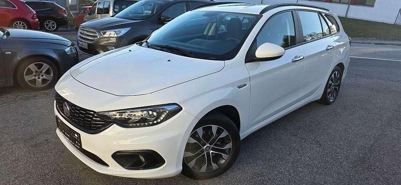 Gebraucht Fiat Tipo Easy 95 PS (69 kW) 2020 Weiß Kombi
