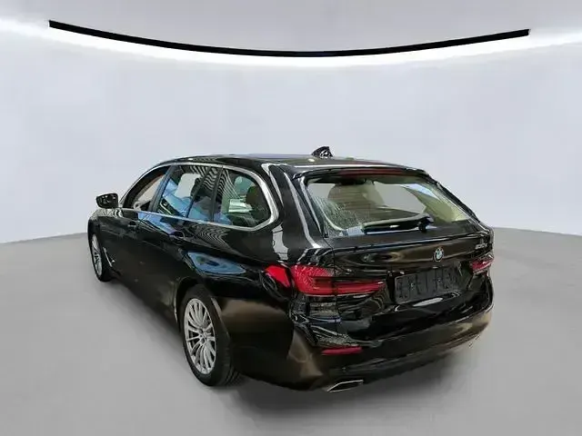 Gebraucht BMW 530e Sport Line 292 PS (214 kW) 2021 Schwarz Limousine