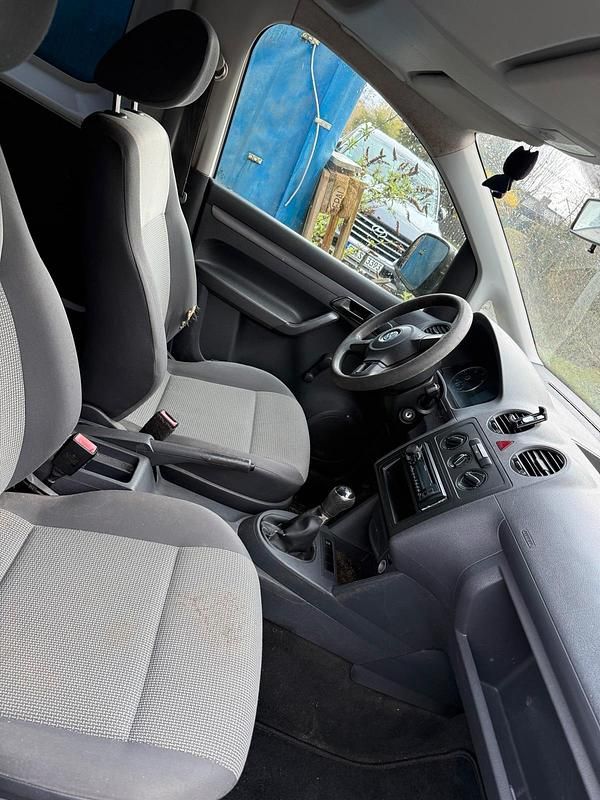 Gebraucht VW Caddy 2013 Weiß Van / Kleinbus