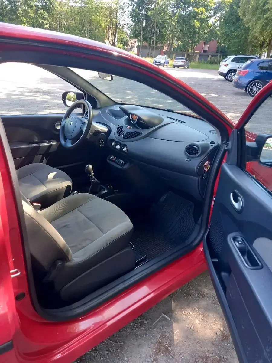 Gebraucht Renault Twingo 60 PS (44 kW) 2010 Rot Kleinwagen