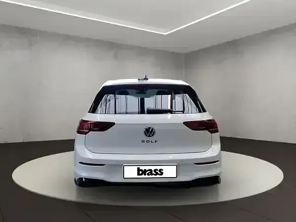 Neu VW Golf VIII R 150 PS (110 kW) 2026 Pure white / schwarz Limousine