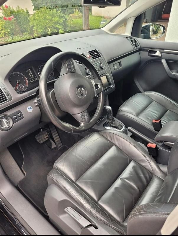 Gebraucht VW Touran 170 PS (125 kW) 2012 Schwarz Van / Kleinbus