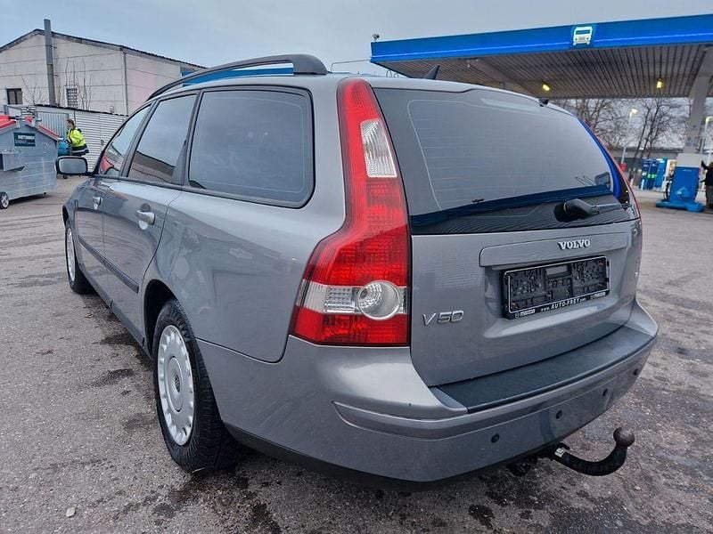 Gebraucht Volvo V50 125 PS (91 kW) 2004 Grau Kombi
