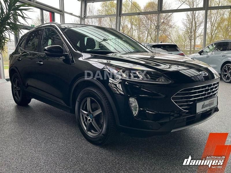 Gebraucht Ford Kuga Titanium 190 PS (139 kW) 2022 Schwarz SUV
