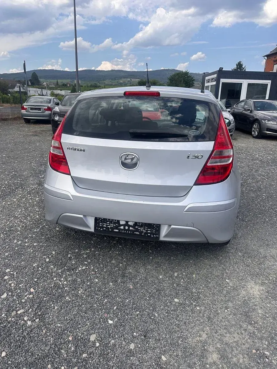 Gebraucht Hyundai i30 Edition+ 109 PS (80 kW) 2011 Kombi