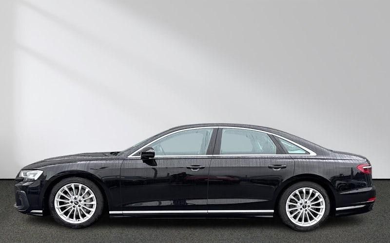 Gebraucht Audi A8 Ambiente 286 PS (210 kW) 2023 Brillantschwarz Limousine