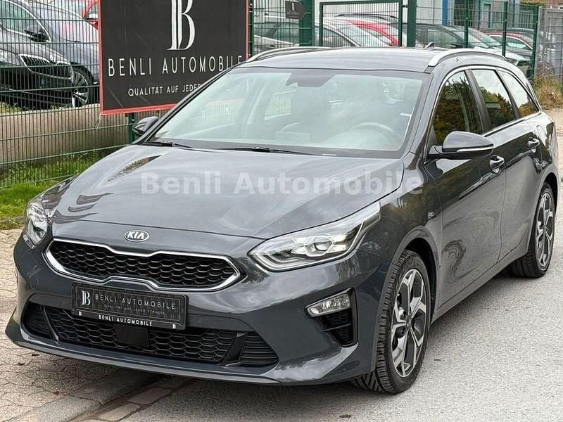 Grau Gebraucht 2018 Kia Ceed Sportswagon Spirit Kombi | 13.990 € (Fairer Preis) - Bild 1/4