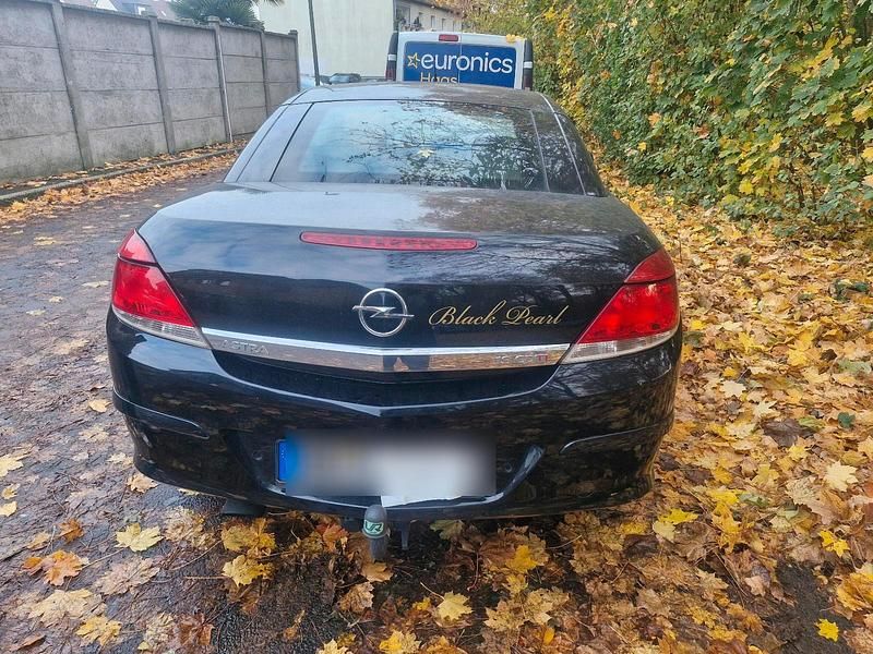 Gebraucht Opel Astra Cabriolet 150 PS (110 kW) 2007 Schwarz Cabrio