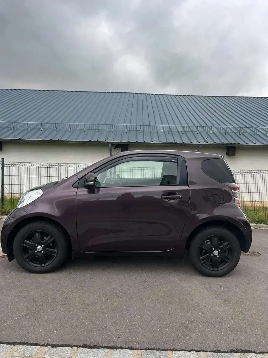 Gebraucht Toyota iQ 68 PS (50 kW) 2010 Kleinwagen