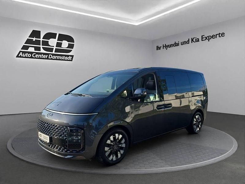 Gebraucht Hyundai Staria Signature 177 PS (130 kW) 2021 Grau Van / Kleinbus
