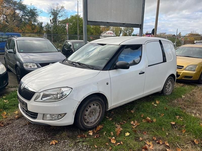 Weiß Gebraucht 2013 Skoda Roomster Van / Kleinbus | 2.500 € (Superpreis) - Bild 1/4