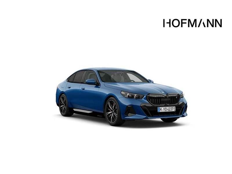 Phytonicblau metallic Neu 2025 BMW i5 M Sport Limousine | 70.645 € (Teuer) - Bild 1/3