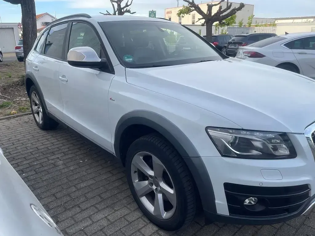 Gebraucht Audi Q5 Design 239 PS (175 kW) 2011 Gletscherweiss SUV