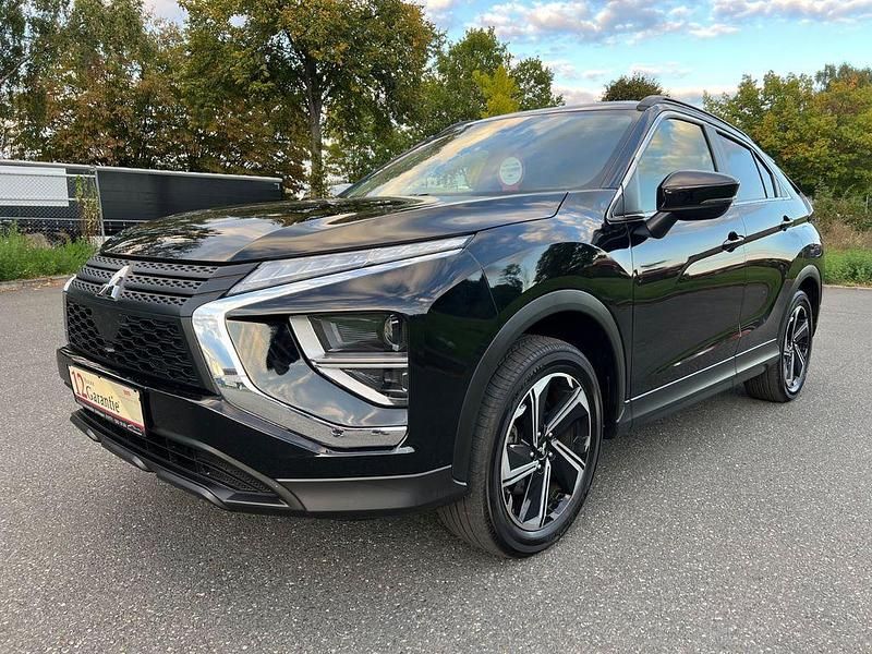 Schwarz Gebraucht 2021 Mitsubishi Eclipse Cross Basis SUV | 19.900 € (Guter Preis) - Bild 1/4