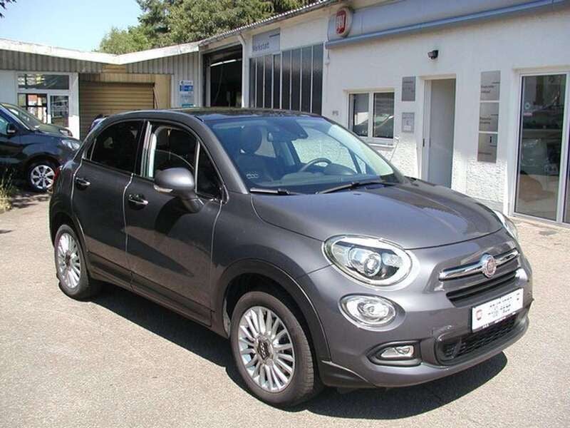 Grau Gebraucht 2017 Fiat 500X Lounge SUV | 13.750 € (Fairer Preis) - Bild 1/2