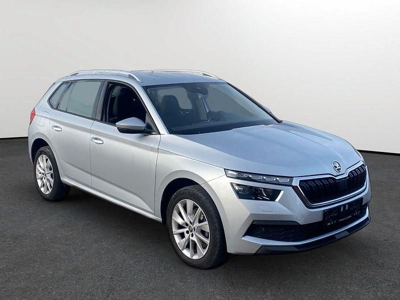 Silber Gebraucht 2022 Skoda Kamiq Style SUV | 18.999 € (Guter Preis) - Bild 1/4