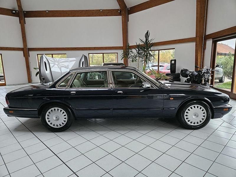 Gebraucht Jaguar XJ 311 PS (228 kW) 1997 Blau Limousine