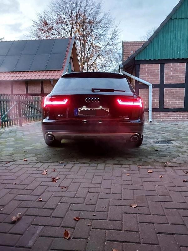 Gebraucht Audi A6 Allroad 218 PS (160 kW) 2017 Schwarz Kombi