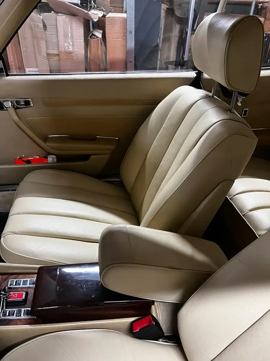 Gebraucht Mercedes SLC380 218 PS (160 kW) 1981 Rot Coupé