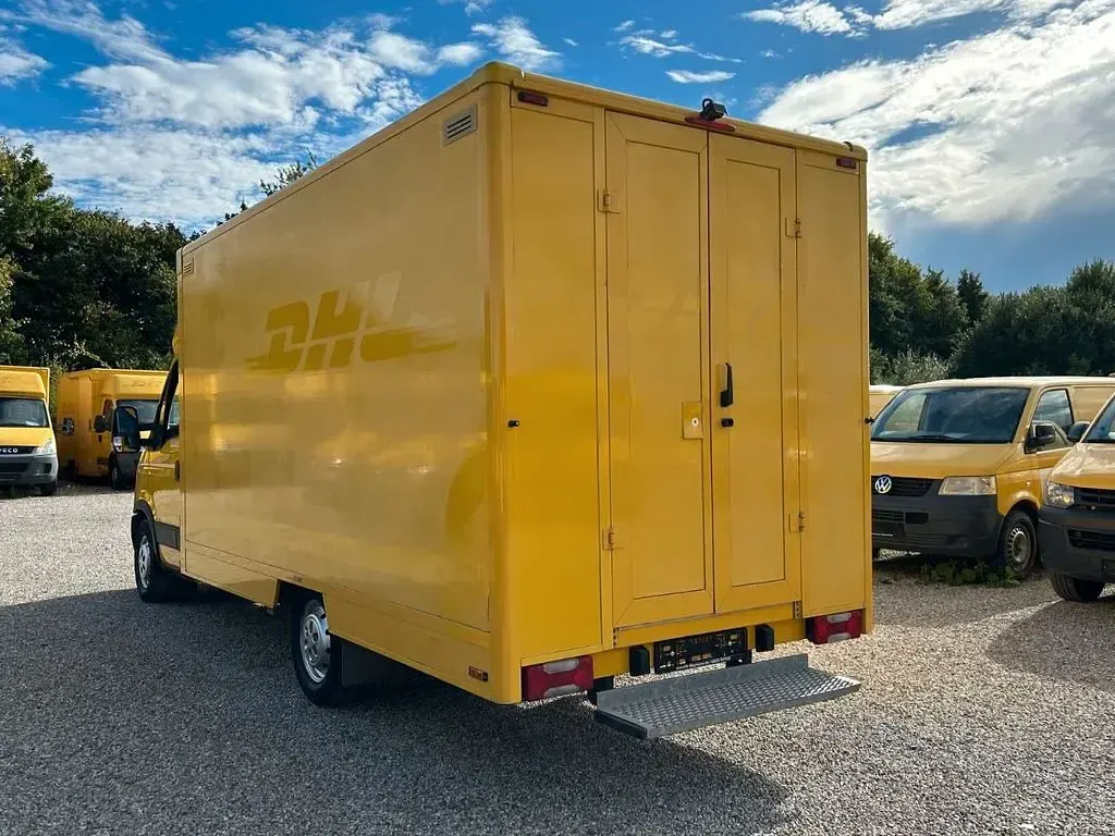 Gebraucht Iveco Daily 106 PS (77 kW) 2013 Gelb Limousine