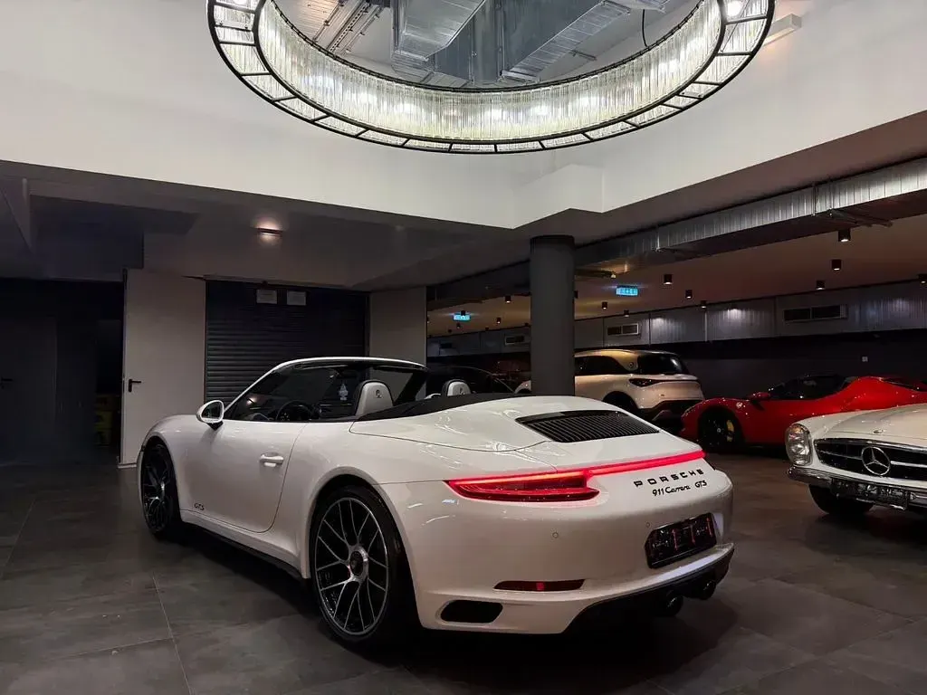Second-hand Porsche 991 450 CP (330 kW) 2017 Alb Cabrio