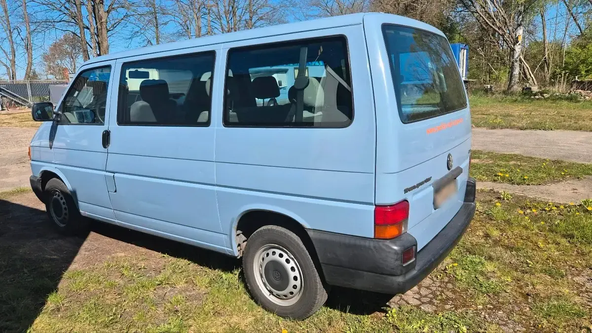 Używany VW Transporter 85 KM (62 kW) 2001 Niebieski Van