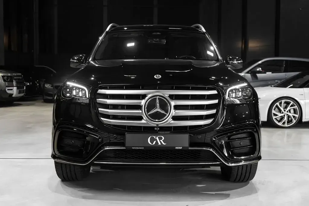 Second-hand Mercedes GLS450 367 CP (269 kW) 2025 Negru SUV
