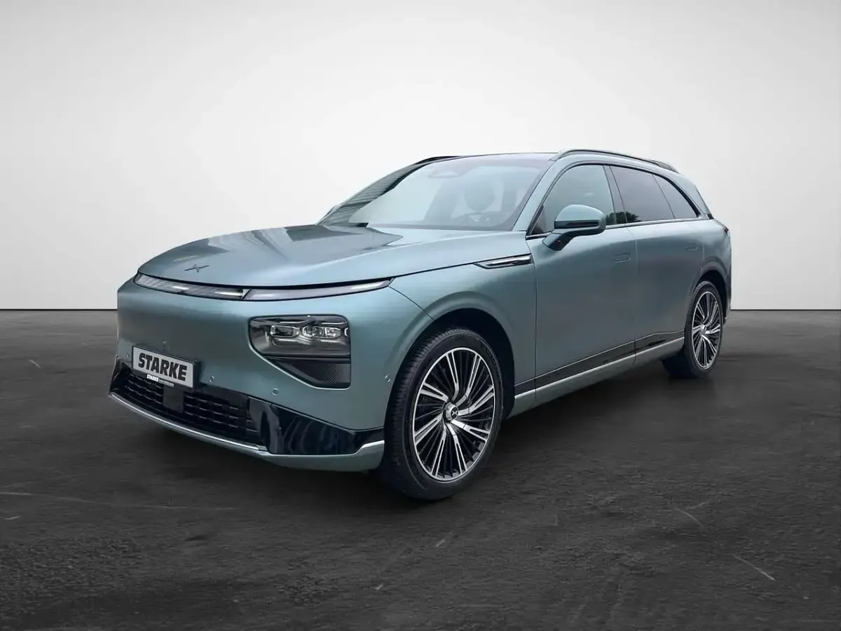 Neu XPENG G9 AWD Performance 422 kW (575 PS) 2026 Kaitoke green matte SUV