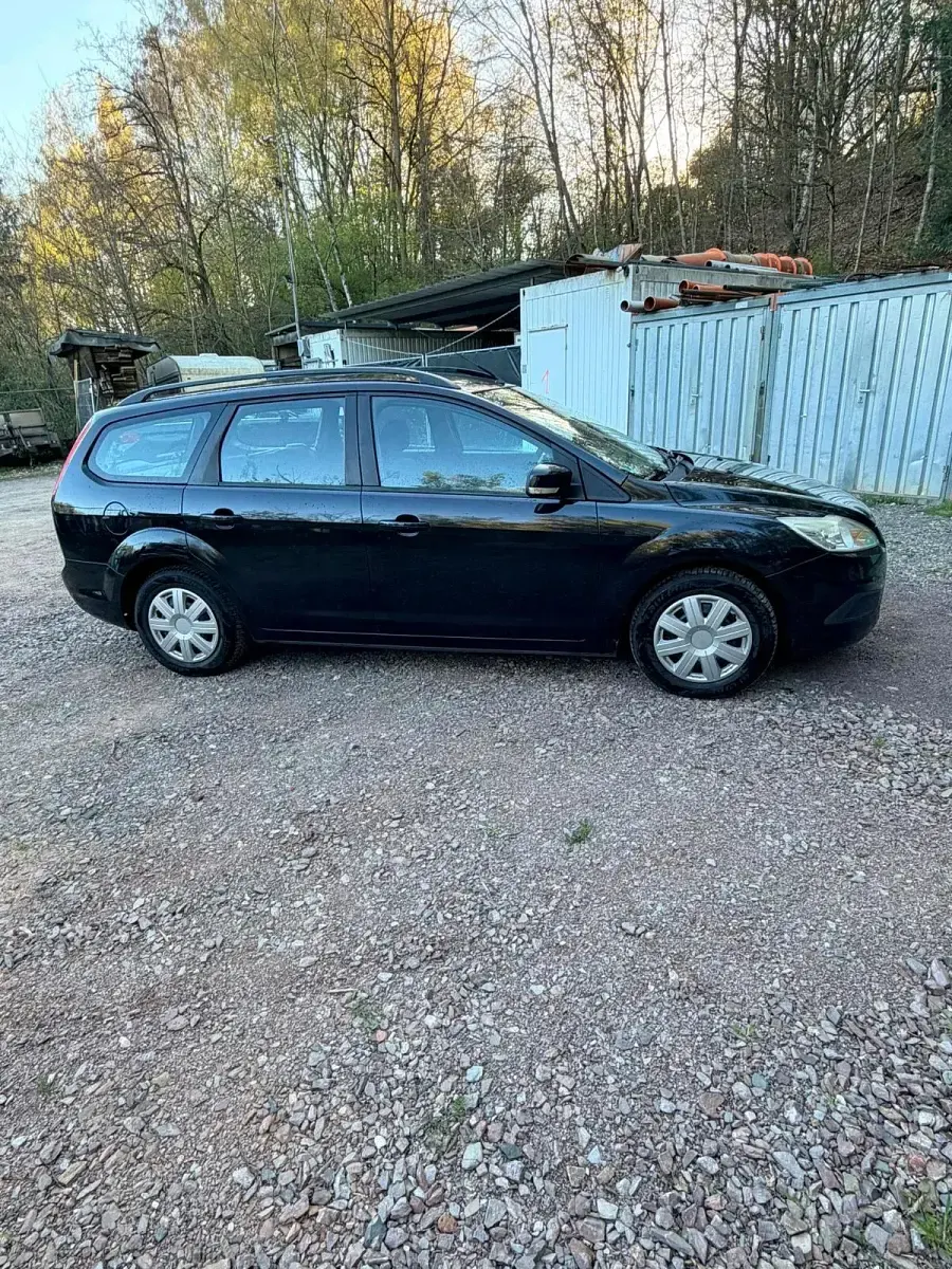 Usata Ford Focus 100 CV (73 kW) 2008 Nero Station wagon