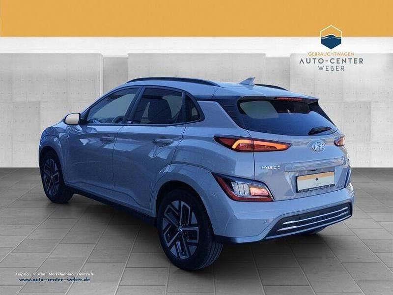 Gebraucht Hyundai Kona Trend 136 PS (100 kW) 2021 Grau SUV
