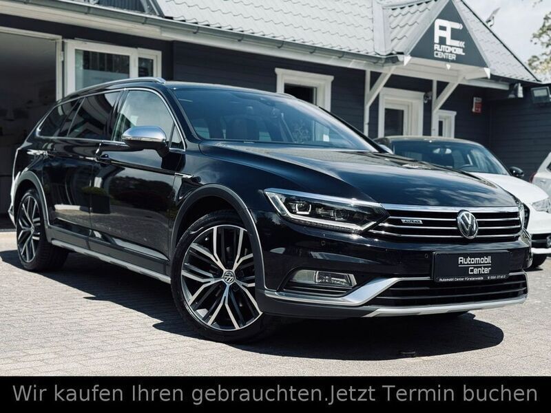 Schwarz Gebraucht 2018 VW Passat Alltrack Kombi | 25.980 € (Fairer Preis) - Bild 1/4