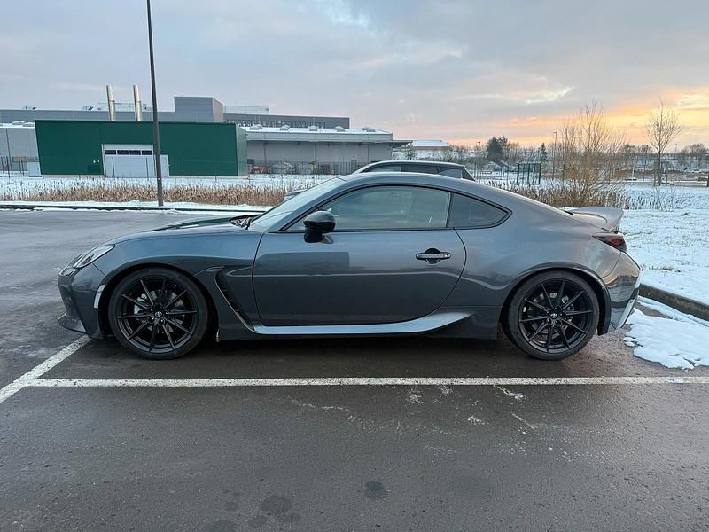 Gebraucht Toyota GR86 235 PS (172 kW) 2024 Grau Coupé
