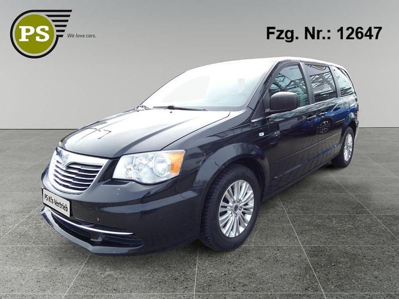 Schwarz Gebraucht 2014 Lancia Voyager Van / Kleinbus | 5.980 € (Superpreis) - Bild 1/4