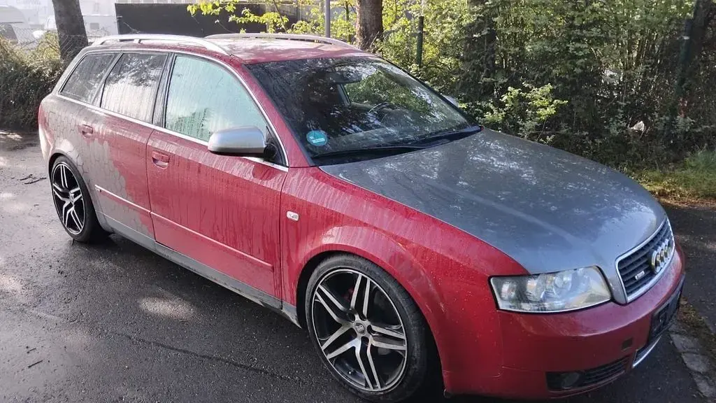 Używany Audi A4 131 KM (96 kW) 2002 Czerwony Kombi