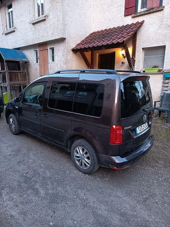 Gebraucht VW Caddy Comfortline 102 PS (75 kW) 2015 Braun Van / Kleinbus