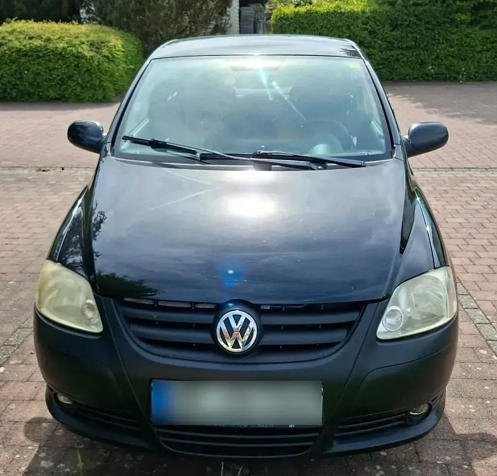 Gebraucht VW Fox 75 PS (55 kW) 2005 Schwarz Kleinwagen