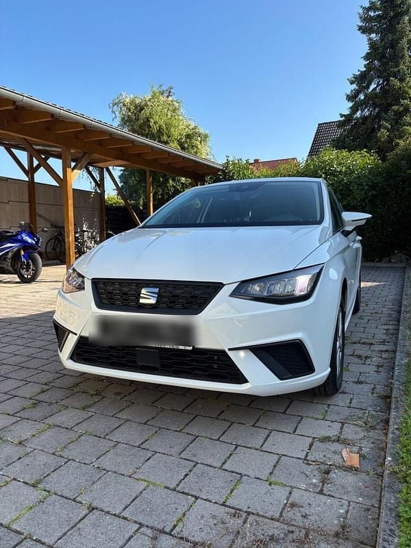 Weiß Gebraucht 2022 Seat Ibiza Style Kleinwagen | 14.690 € (Guter Preis) - Bild 1/4