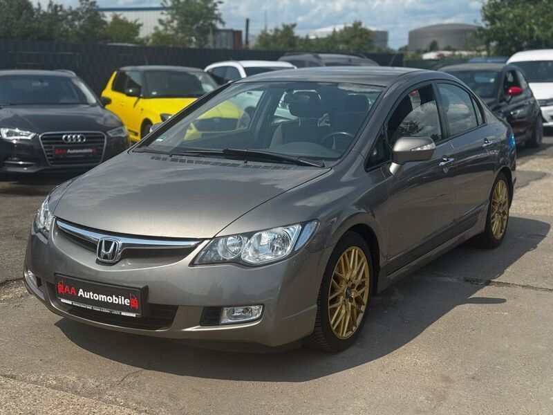 Grau Gebraucht 2007 Honda Civic Hybrid Limousine | 2.999 € (Guter Preis) - Bild 1/4