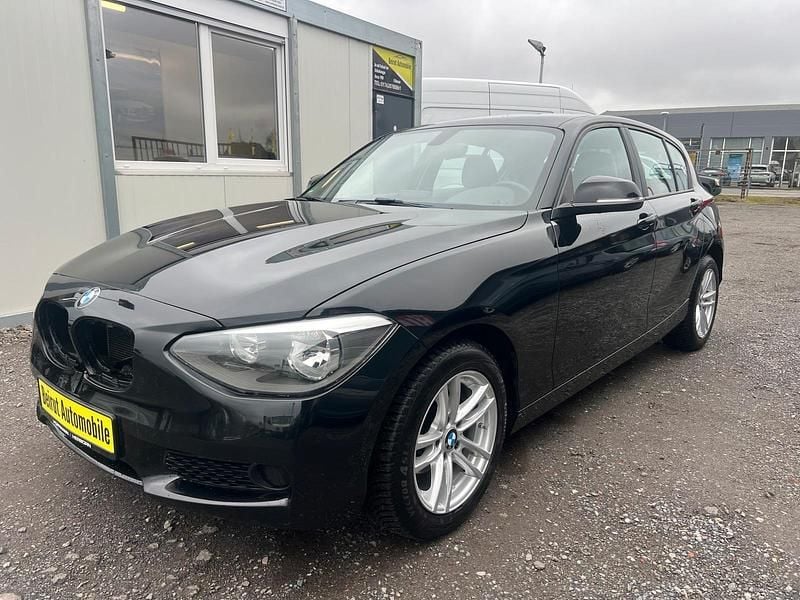 Gebraucht BMW 114 102 PS (75 kW) 2014 Schwarz Kleinwagen