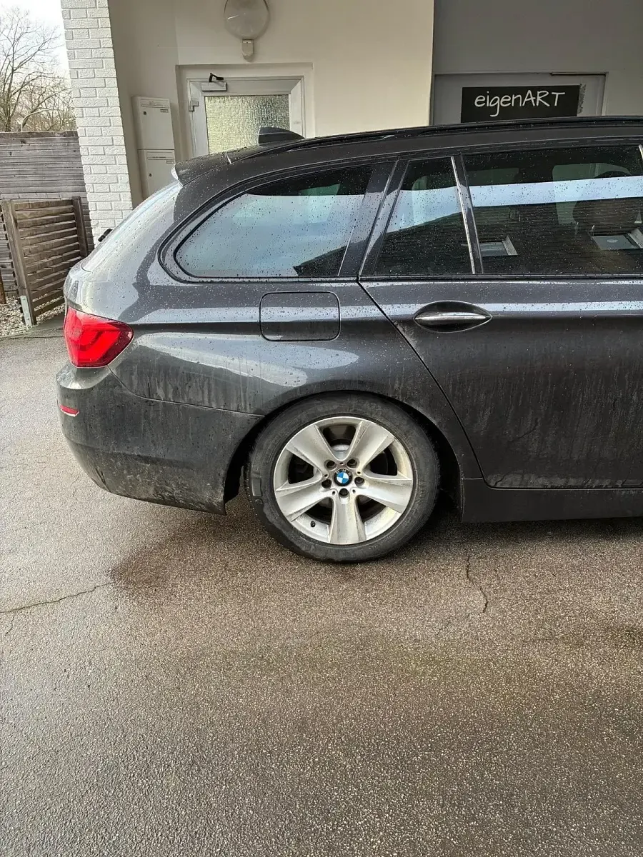 Gebraucht BMW 520 190 PS (139 kW) 2016 Schwarz Kombi