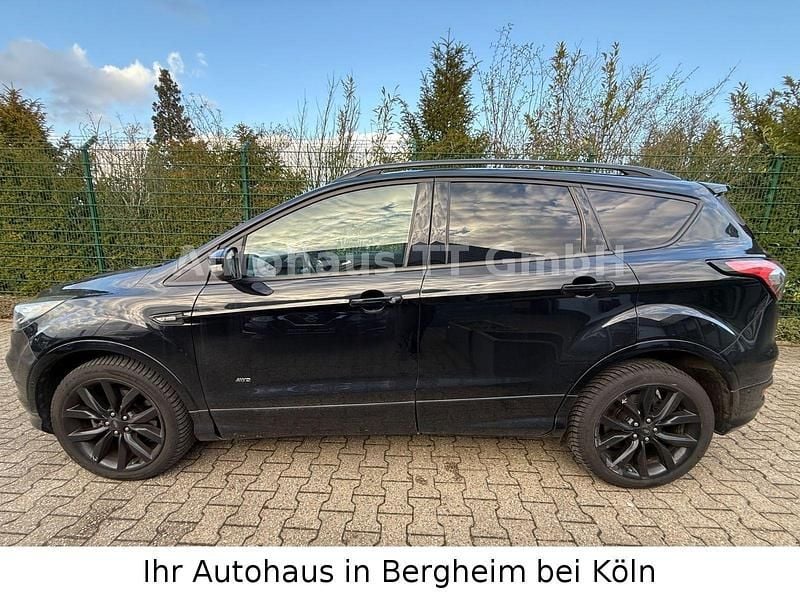 Gebraucht Ford Kuga ST-Line 179 PS (131 kW) 2018 Schwarz SUV