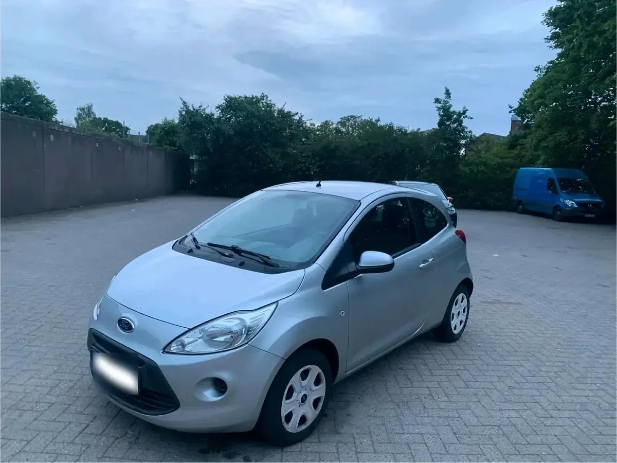 Gebraucht Ford Ka 72 PS (52 kW) 2012 Silber Kleinwagen