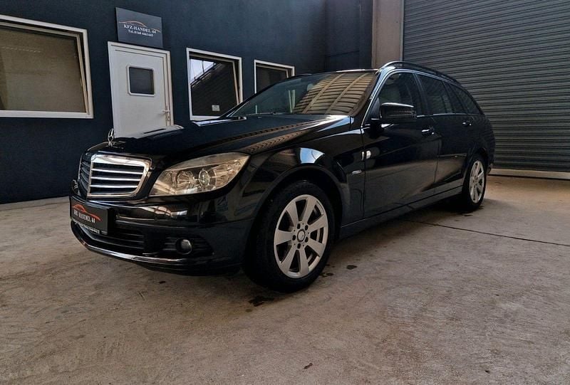 Gebraucht Mercedes C180 156 PS (114 kW) 2010 Schwarz Kombi