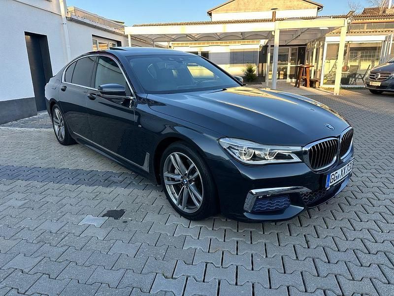 Gebraucht BMW 730 M Sport 265 PS (194 kW) 2018 Grau Limousine