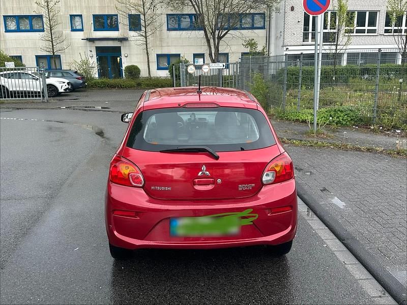 Gebraucht Mitsubishi Space Star 71 PS (52 kW) 2019 Rot Kleinwagen